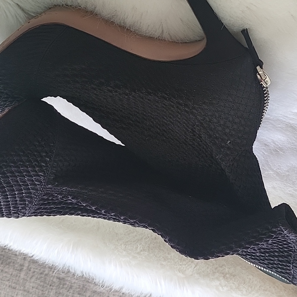 Beautiful Altuzarra Black Anckle Boots . Size 7